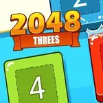 Színes számokból álló blokkok: 2048, egy kék 2-es, egy zöld 4-es és egy piros 8-as