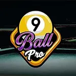 Biliárdasztalhoz illesztett 9 Ball Pro logó sárga és lila színben
