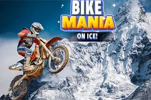 Motoros versenyző ugrik egy motorral havas hegyi táj előtt