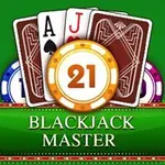Zöld háttér előtt két játékkártya (ásó ász és kör bubi), egy 21-es számú zseton és egy Blackjack Master felirat látható