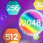 Színes hatszögletű számok lebegnek lila háttér előtt különböző pontértékekkel, például 2048, 256 és 512