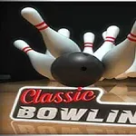Fekete bowlinggolyó ütközik fehér bábu sorral, alatta Classic Bowling felirattal