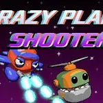 Egy színes képregény stílusú jelenet űrhajókkal és mosolygó szörnyekkel sötét háttér előtt, rajta Crazy Plane Shooter felirattal