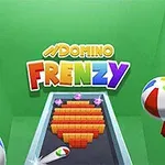 Színes betűkkel írt Domino Frenzy felirat zöld háttér előtt, strandlabdák és dominók egy pályán elrendezve