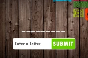 Fa háttér előtt helyezkedik el egy beviteli mező Enter a Letter felirattal és egy zöld SUBMIT gombbal, mellette szaggatott vonal