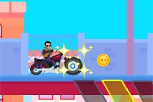 Egy rajzfilmszerű motoros szemüveges férfi motorozik egy platformon, miközben csillogó hatások veszik körül, és egy sárga érme lebeg a közelben