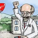 Kopasz férfi fehér köpenyben, felfelé tartott ököllel és egy kilövő rakétával a háttérben