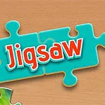 Két összeillesztett kék puzzle darab közepén piros Jigsaw felirat, körül színes puzzle darabok