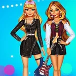 Két divatosan öltözött, hosszú hajú nő gitárral egy színes, kék háttér előtt
