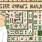 Rajzolt idős férfi mosolyog a bal sarokban, háttérben mahjong kövekkel kirakott táblával és a felső sorban egy tábla felirattal
