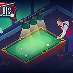 Két férfi billiárdasztalnál játszik egy biliárdteremben, zöld posztóval és három világító lámpával fölötte, Pool Club felirattal a háttérben