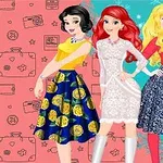 Három rajzfilm hercegnő elegáns ruhákban, változatos színekben és mintákkal, színes háttér előtt állnak
