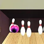 Egy lila bowlinggolyó gurul öt fehér, piros csíkos bábú felé, miközben az egyik bábu már dől