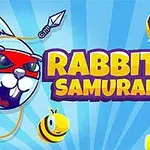 Rajzfilmstílusú kép, amelyen egy piros szalagos, nyílvesszőt tartó nyuszi, sárga méhecskék és nagy betűkkel a Rabbit Samurai 2 felirat látható kék háttéren