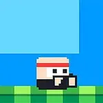 Egy kockás, pixelart stílusú karakter fejpánttal ugrik zöld platformon, háttérben kék ég