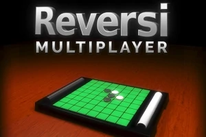 A képen egy zöld játéktábla látható, amelyen fehér és fekete korongok helyezkednek el, a háttérben pedig a Reversi Multiplayer felirat szerepel