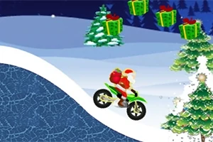 Mikulás motorral egy havas dombon halad át, körülötte karácsonyi ajándékok és fenyőfák