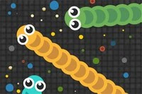 Élvezd a híres Slither.io új verzióját!