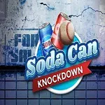 Két üdítősdoboz és egy baseball-labda egy kopottas, graffitivel borított fal előtt, középen Soda Can Knockdown felirattal
