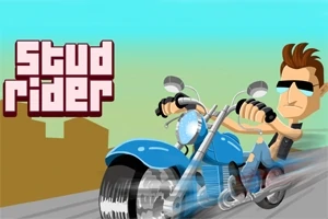 Egy rajzfilmszerű motoros, napszemüveget viselve, kék motorral hajt, háttérben városi árnyképpel és Stud Rider felirattal