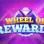 Lila és kék háttéren színes WHEEL OF REWARDS felirat látható