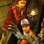 Egy fiatal fiú és egy férfi próbálják bezárni az ajtót, miközben zombik próbálnak betörni